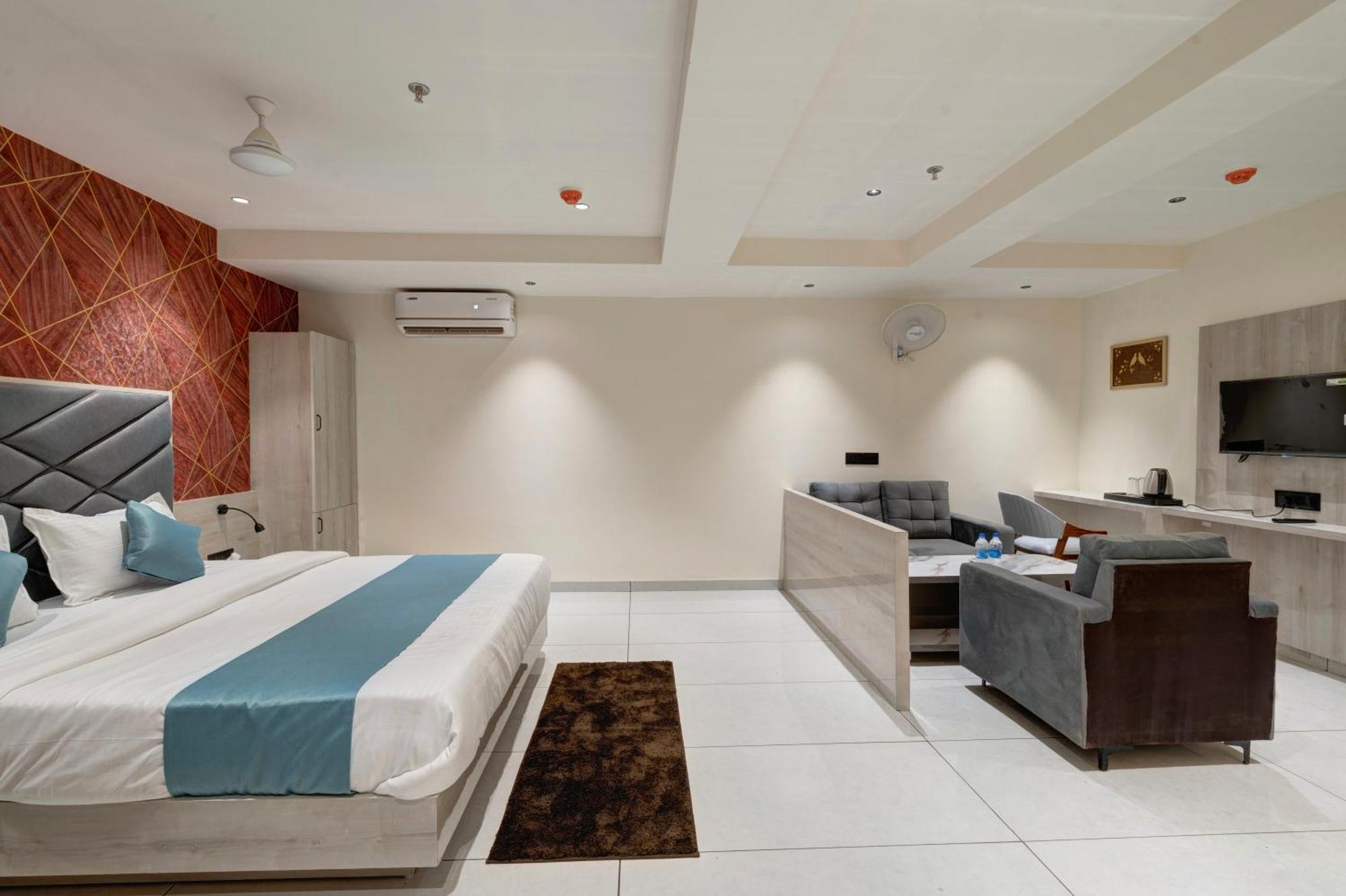 Hotel Shrimad Villa Gandhinagar Exterior photo