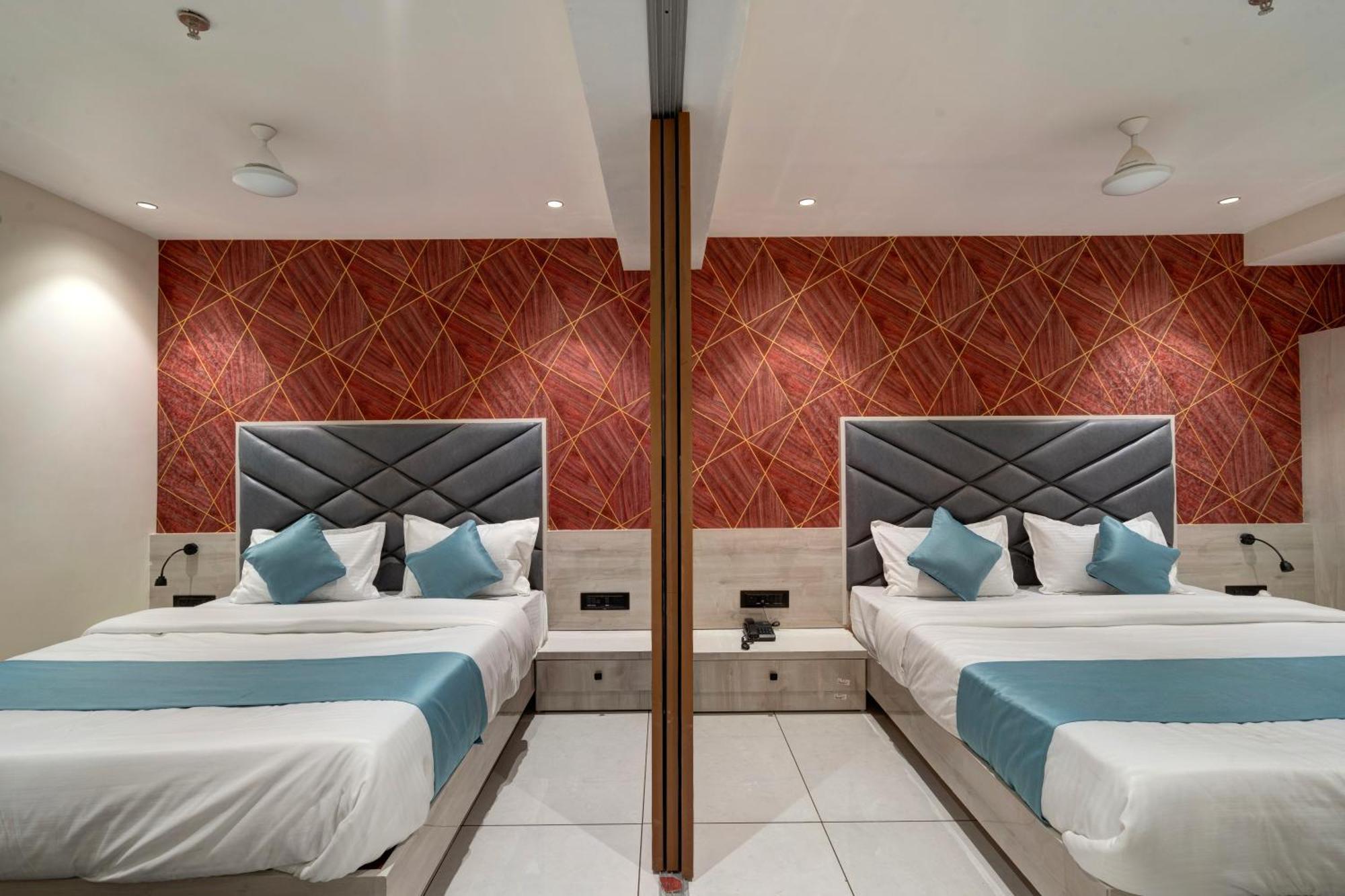 Hotel Shrimad Villa Gandhinagar Exterior photo